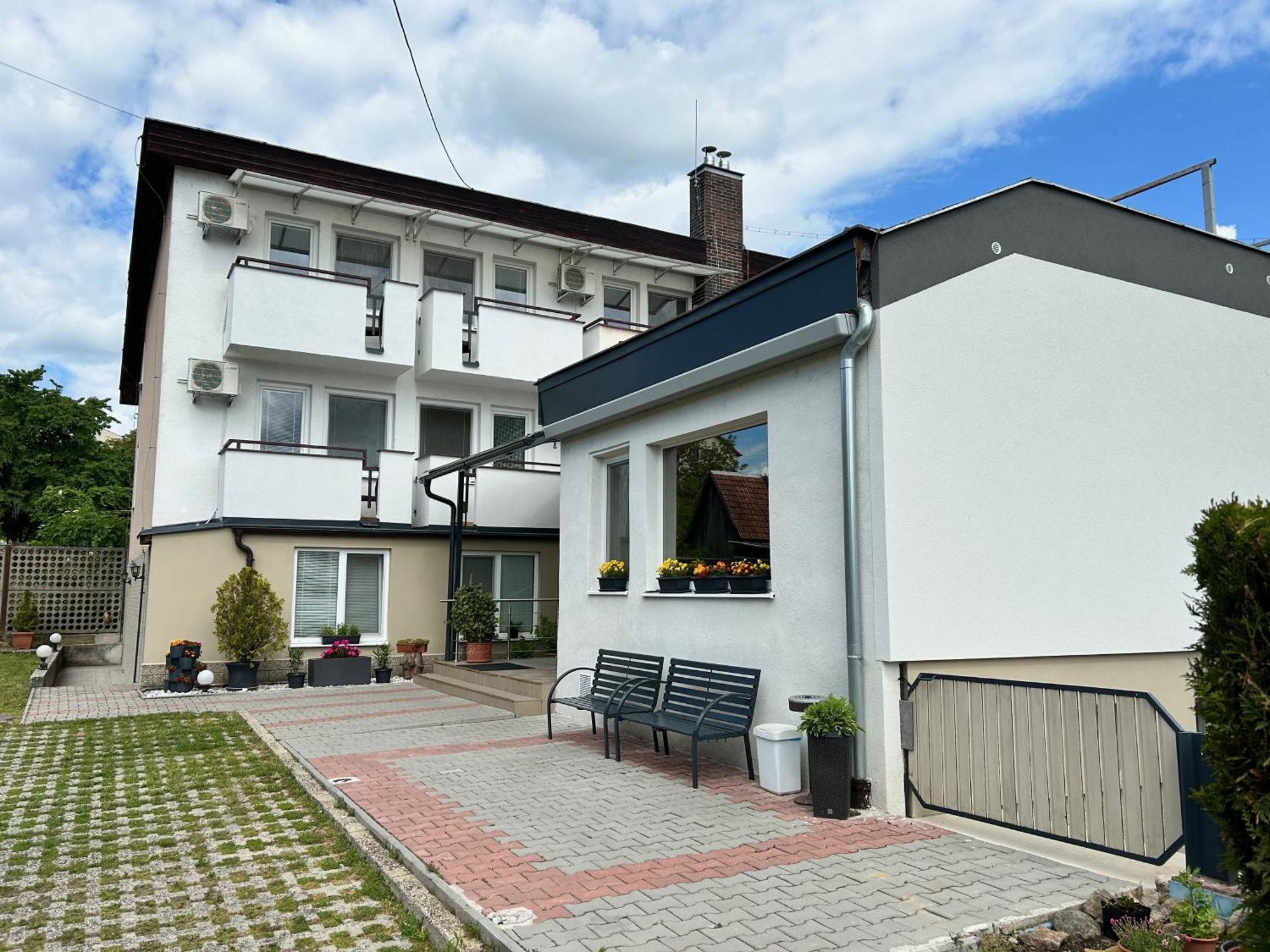 Penzion Mado I Bojnice Exterior foto